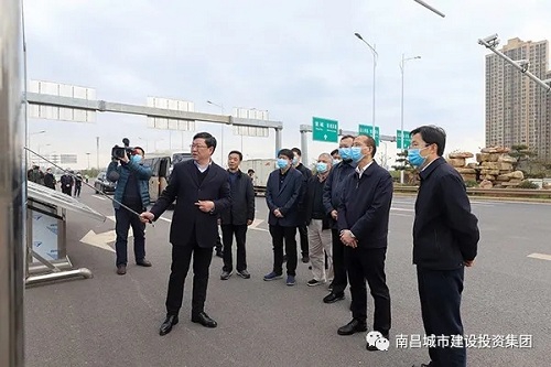 吳曉軍深入昌南大道快速路、洪都大道快速路項(xiàng)目現(xiàn)場(chǎng)調(diào)研指導(dǎo)